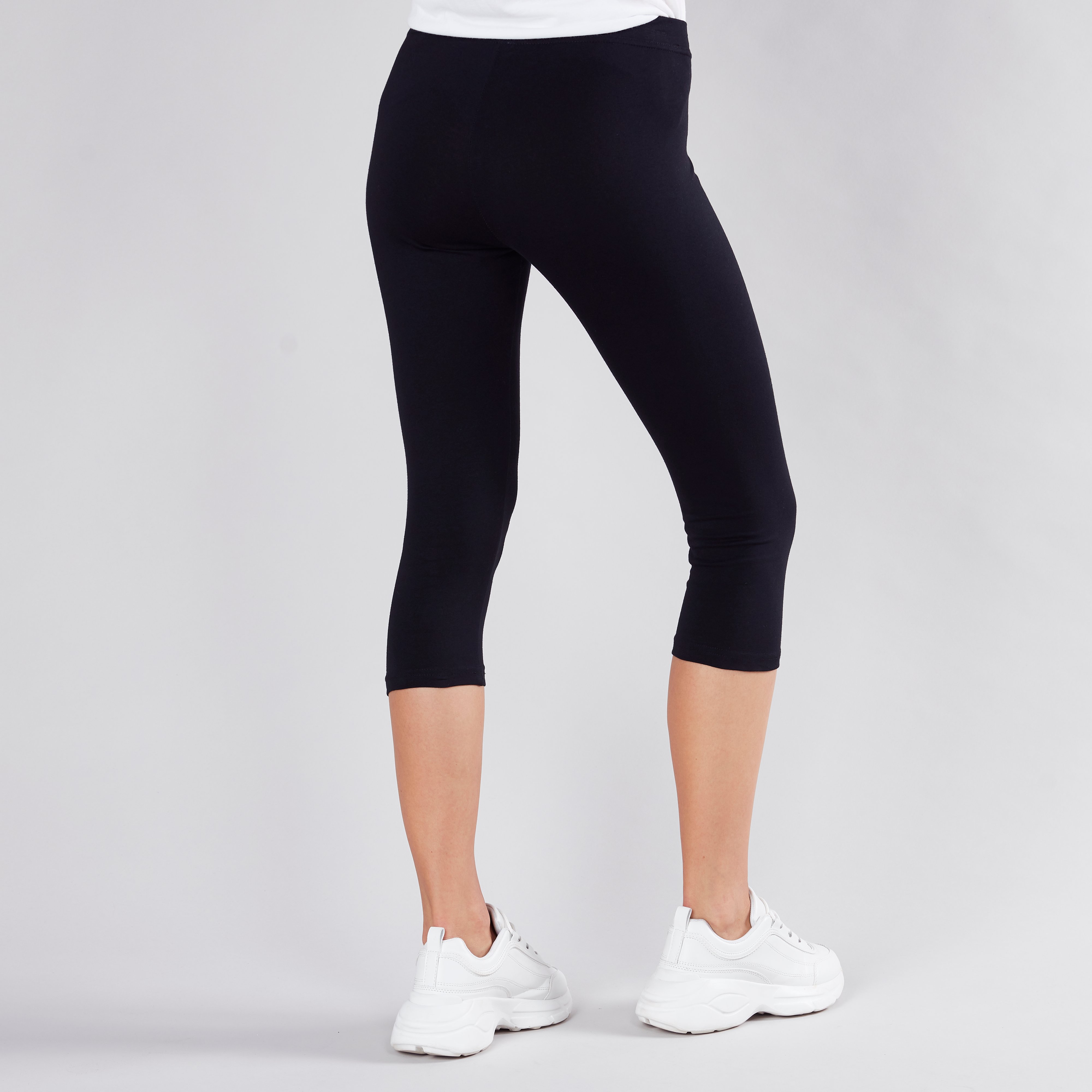Solid Cropped Leggings with Elasticated Waistband