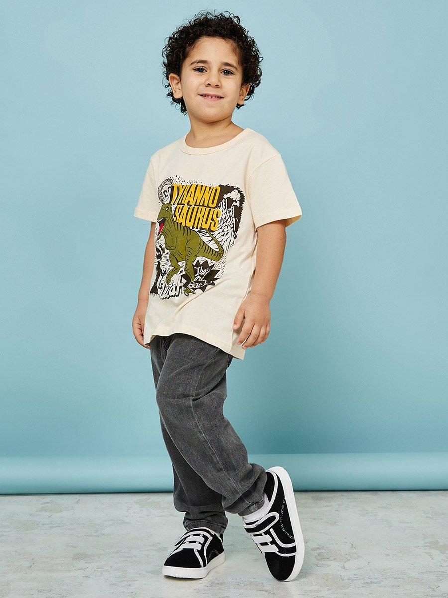 Elastic Waistband Straight Leg Jeans