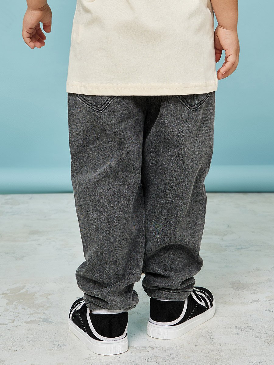 Elastic Waistband Straight Leg Jeans
