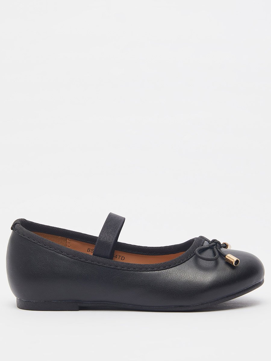 Round Toe Ballerina Shoes with Elastic Strap Detail