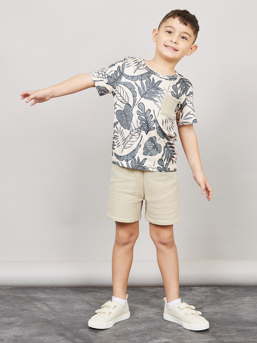Tropical Print T-Shirt with Short Sleeves and Textured Shorts Set