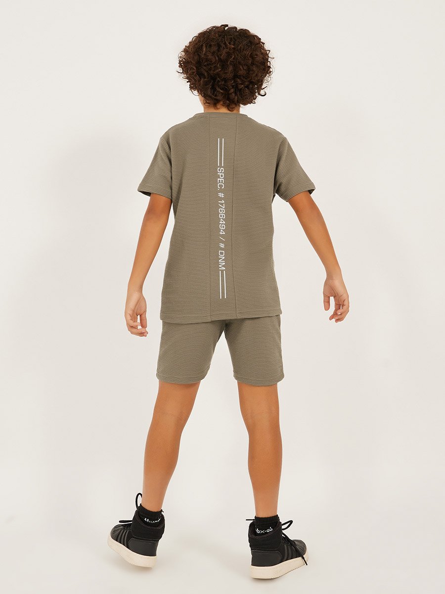 Textured T-Shirt Detail and Shorts with Badge Set