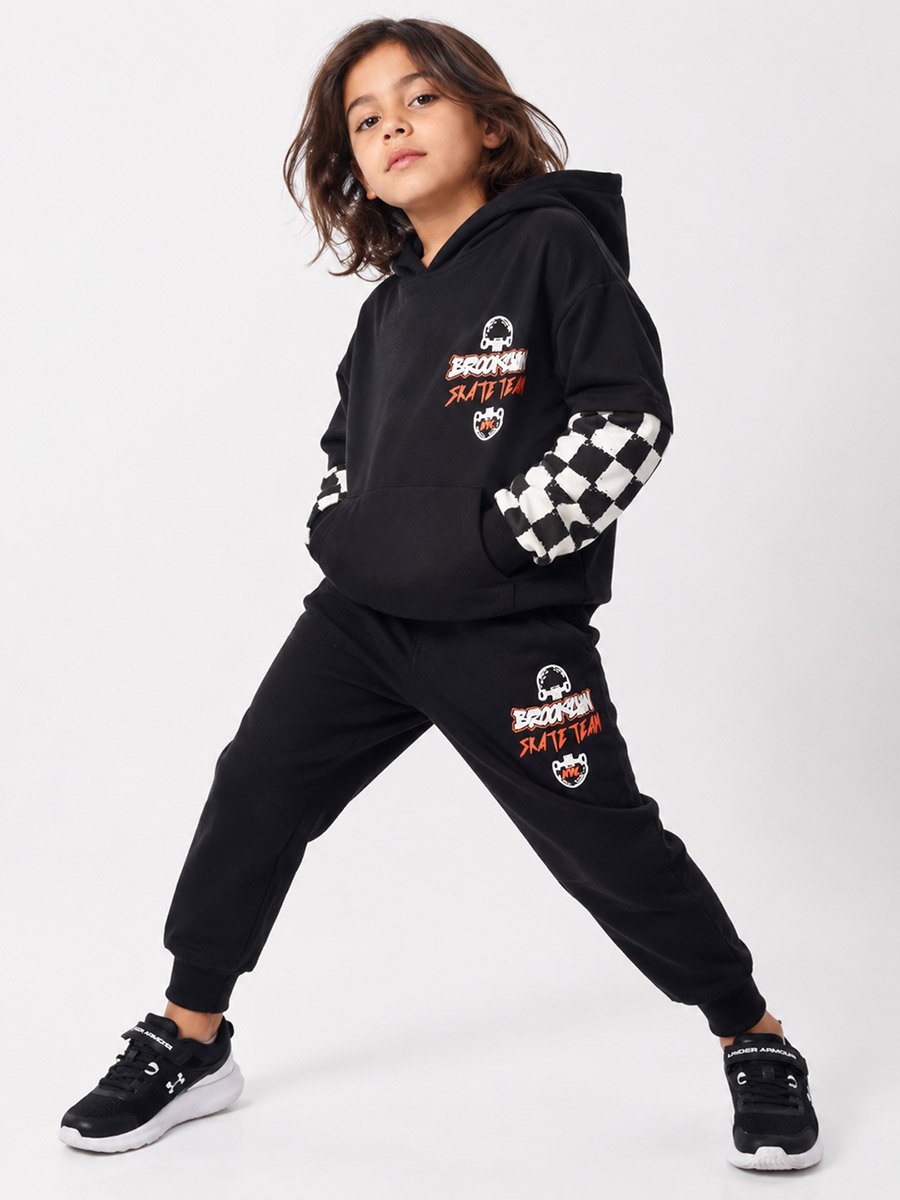 Graphic Print Regular Fit Hoodie and Joggers Set