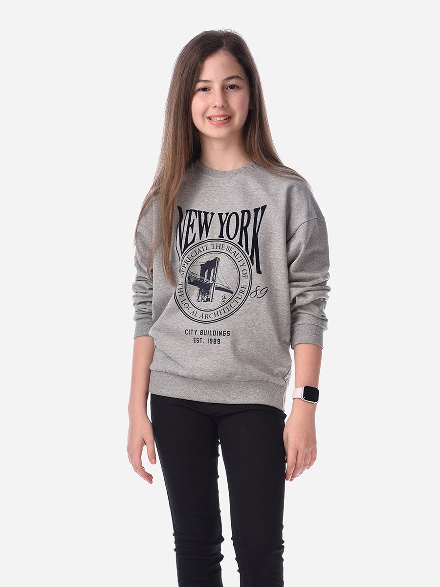 Graphic Print Round Neck Regular Sweatshirt