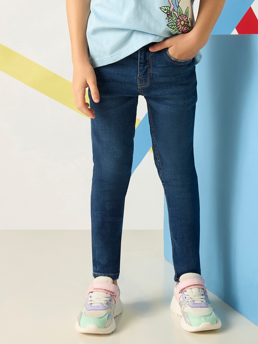 Plain Jeans