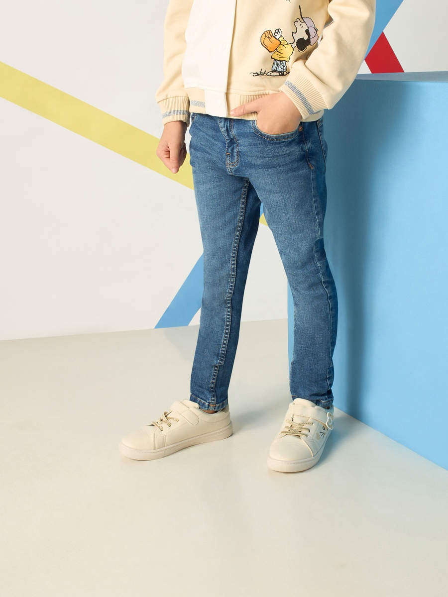 Plain Jeans