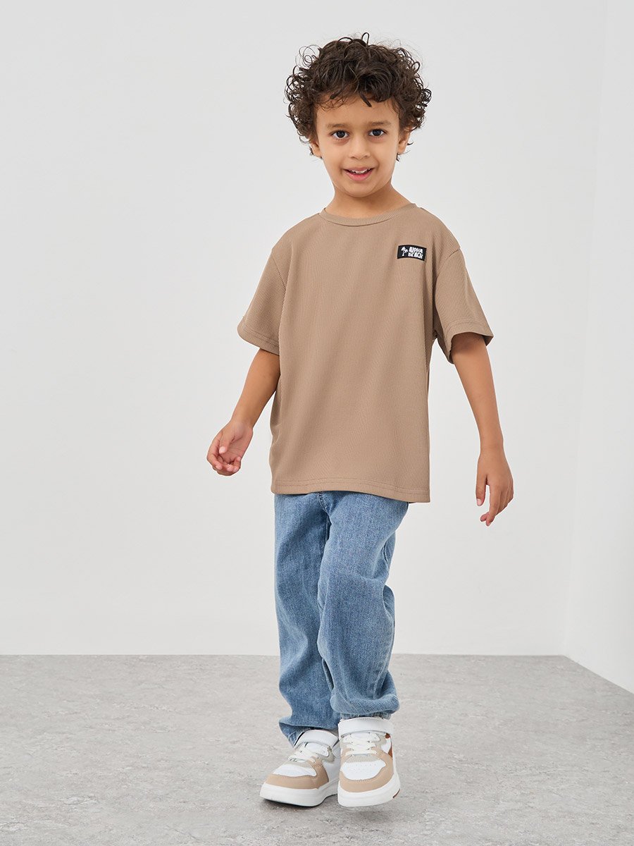 Textured Round Neck T-Shirt with Badge Detail