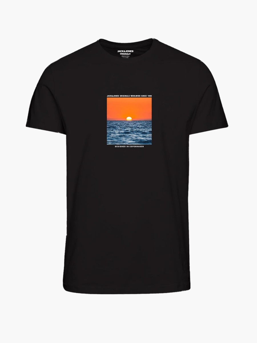 Graphic Print T-shirt with Short Sleeves