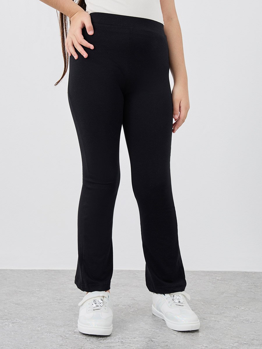Girls Black Solid Elasticated Waistband Flared Leggings