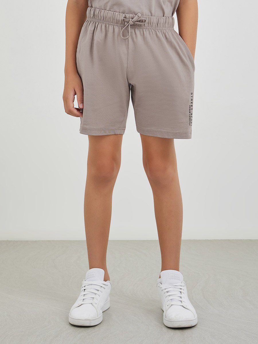 Boys Typography Print Oversized T-Shirt and Shorts Set 