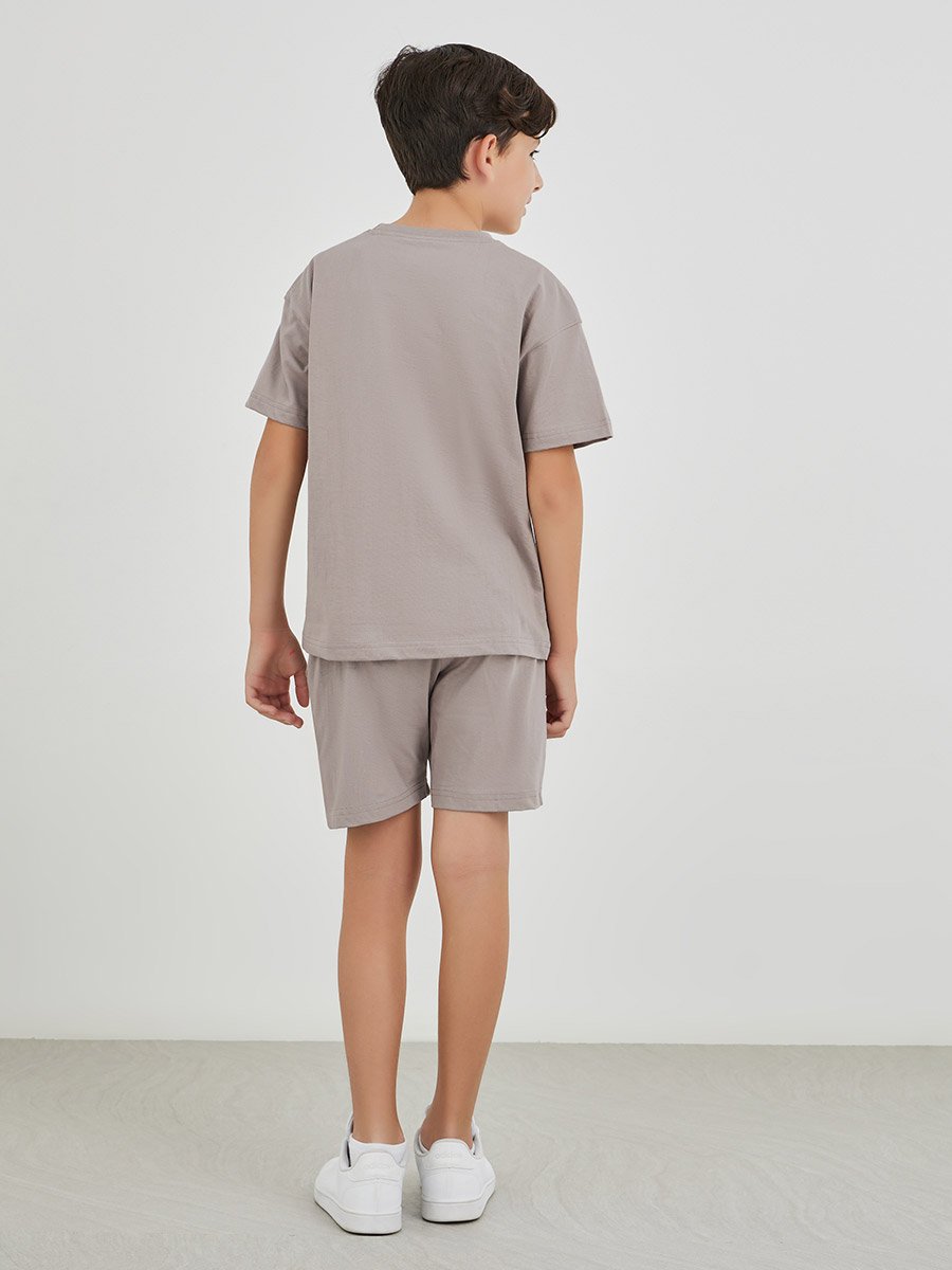 Boys Typography Print Oversized T-Shirt and Shorts Set 