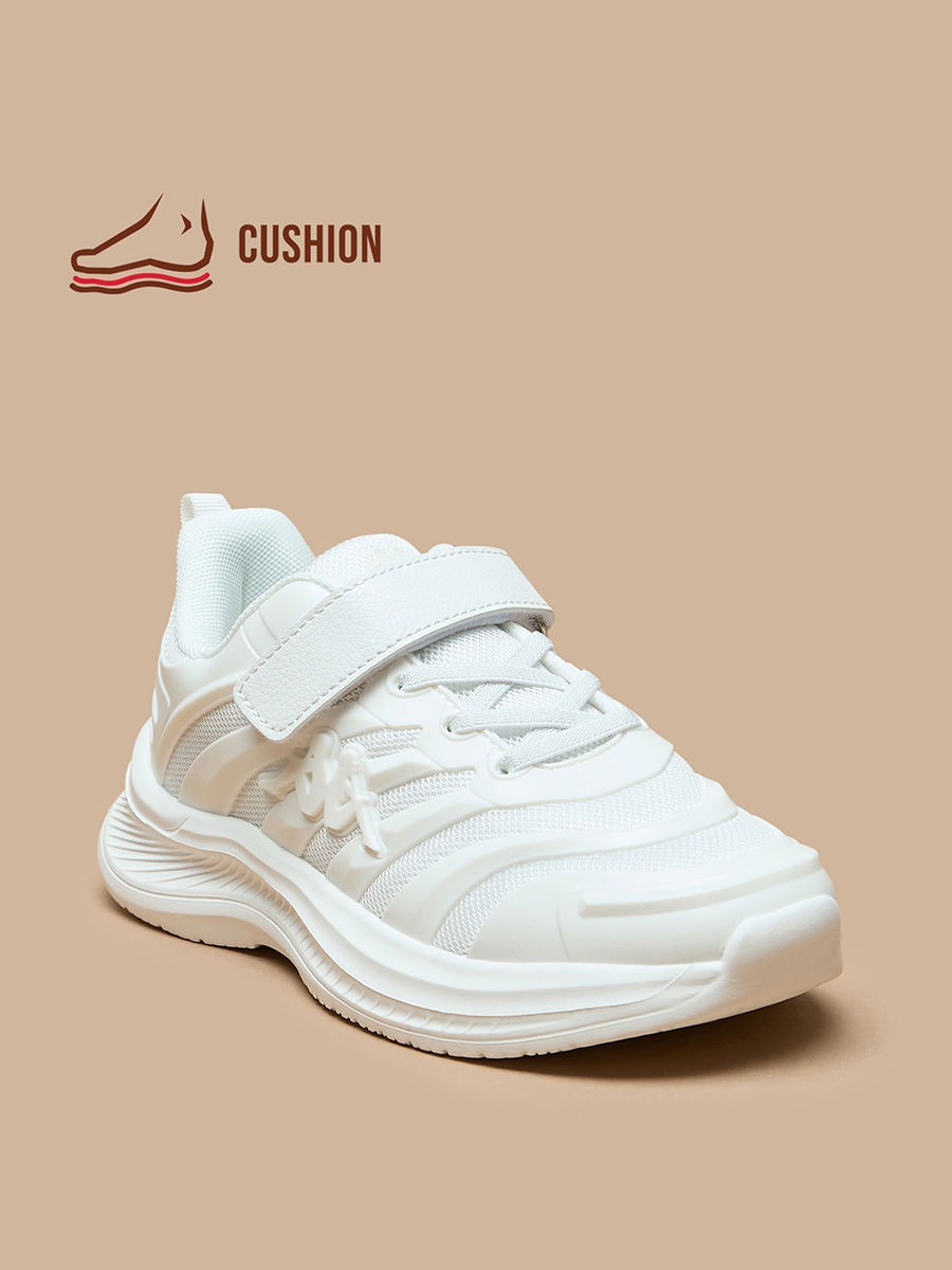 Textured Sports Shoes with Hook and Loop Closure