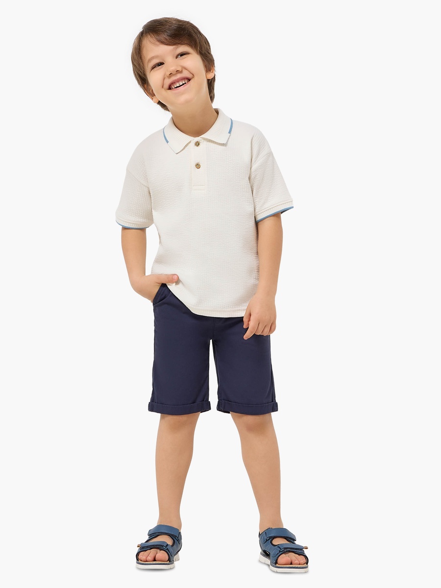 Solid Shorts with Drawstring Closure and Pockets