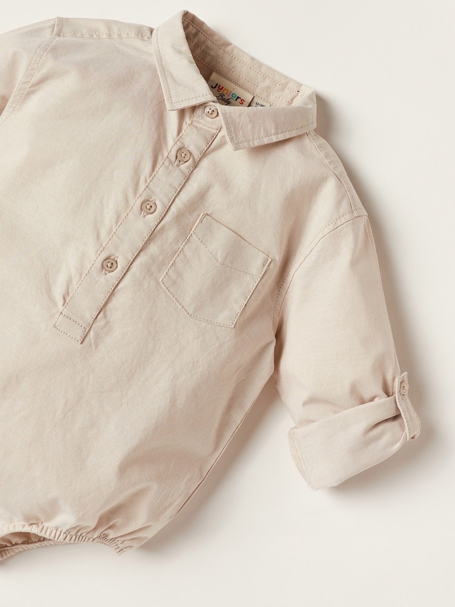 All-Over Seashell Print Short Sleeve Shirt with Button Closure