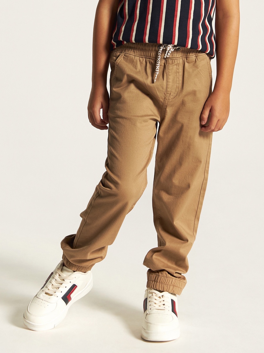 Solid Mid-Rise Jog Pants with Pockets and Drawstring Closure