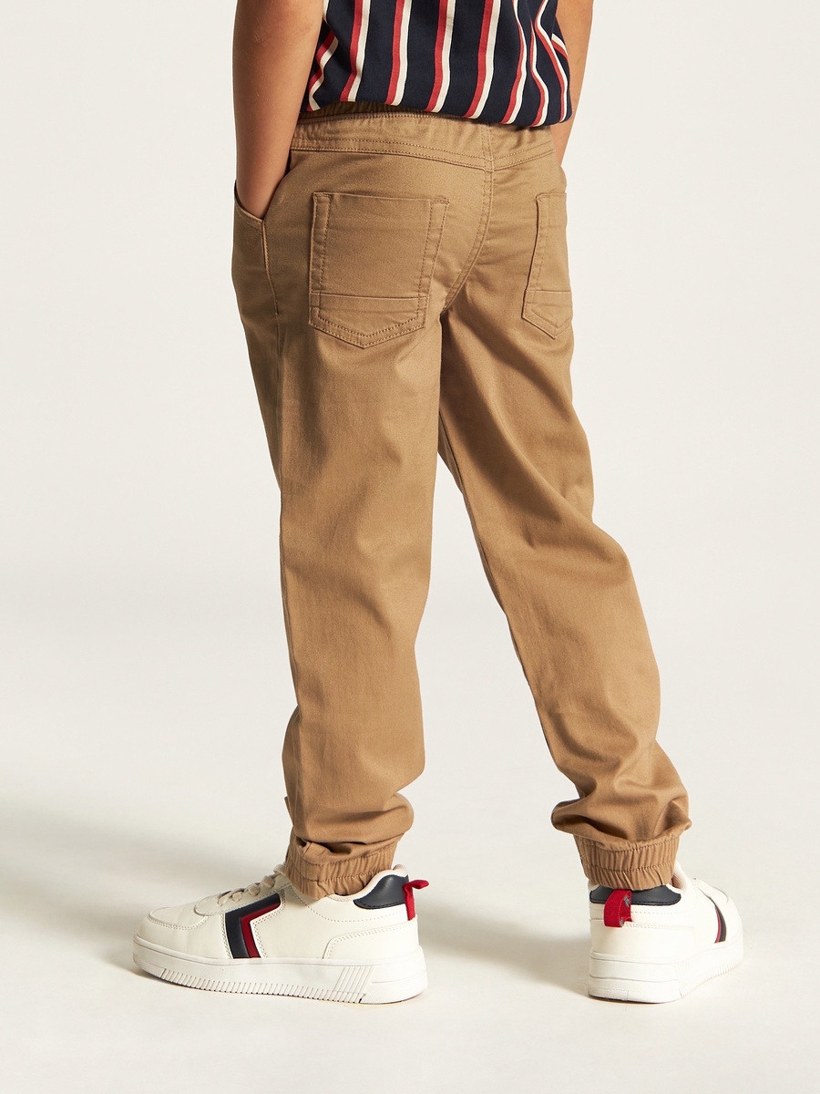 Solid Mid-Rise Jog Pants with Pockets and Drawstring Closure