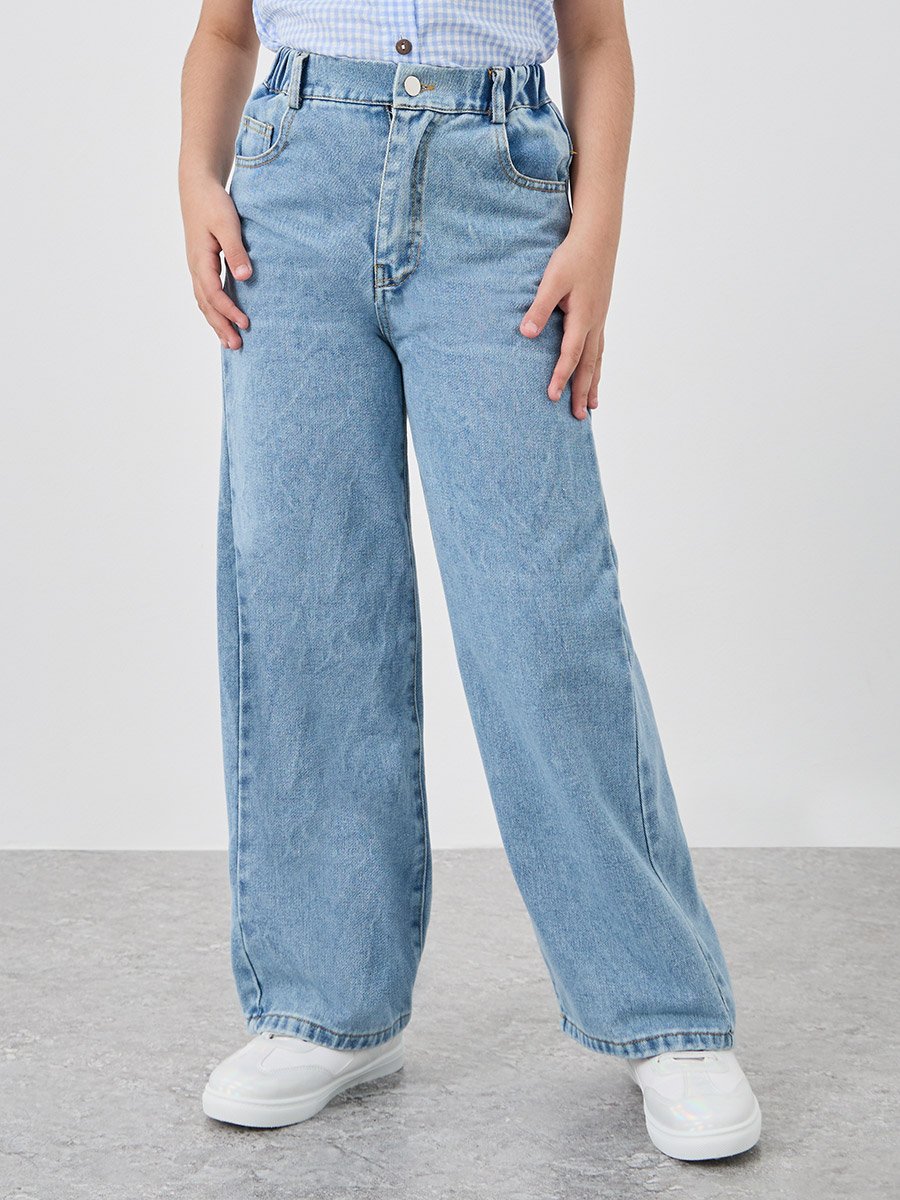 Wide Leg Jeans with Pockets