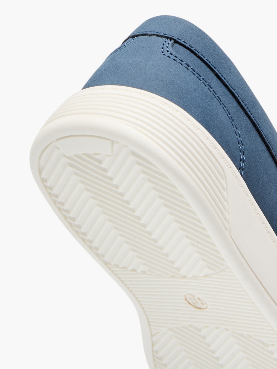 Solid Slip-On Loafers with Cutout Detail