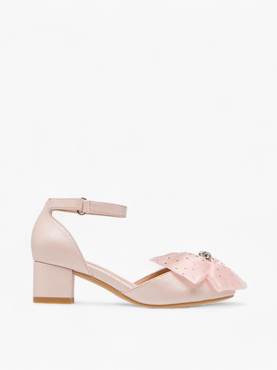 Flower Applique Block Heel Shoes with Hook and Loop Closure