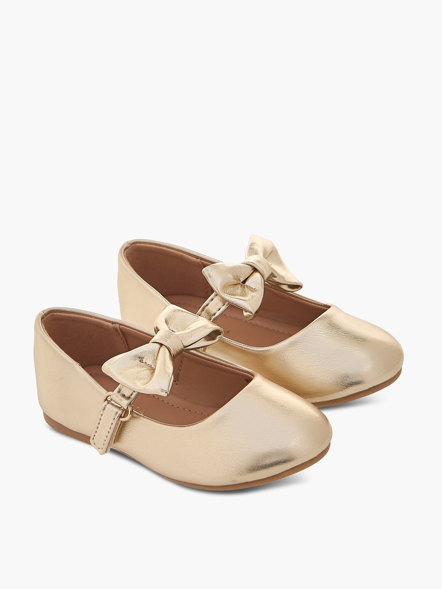 Bow Accented Mary Jane Shoes with Hook and Loop Closure