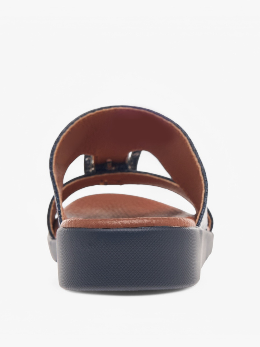 Animal Textured Slip-On Arabic Sandals with Buckle Accent