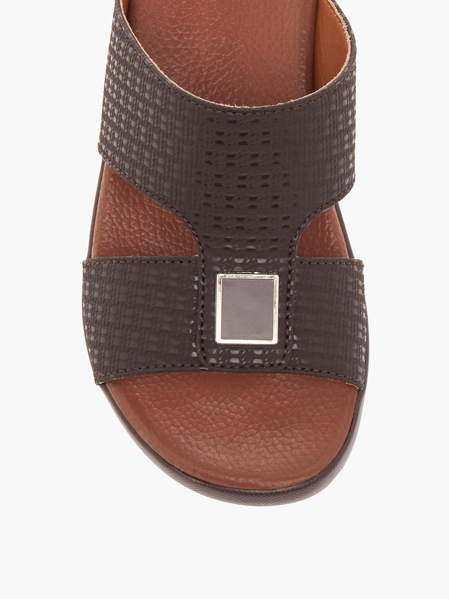 Textured Slip-On Arabic Sandals