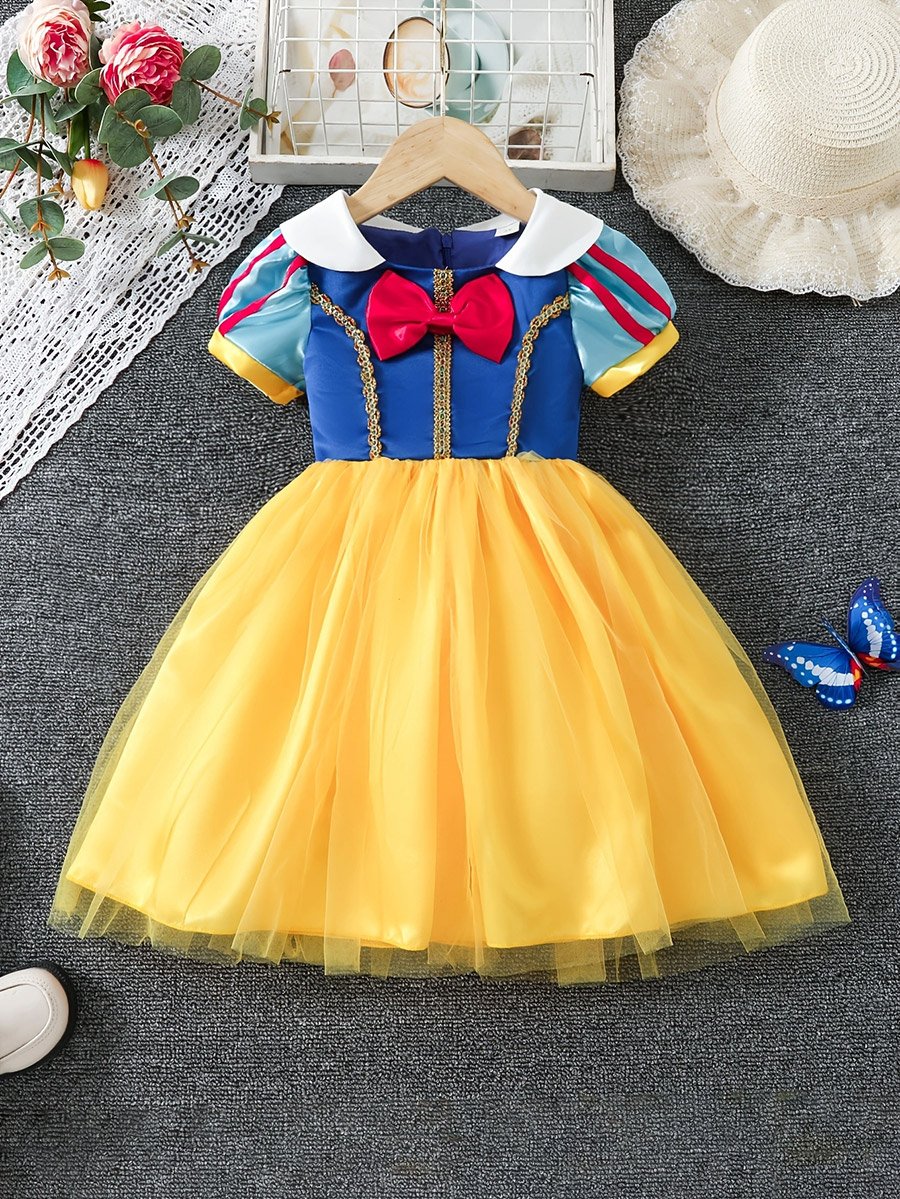 Snow White Short Sleeve Knee Length Dress