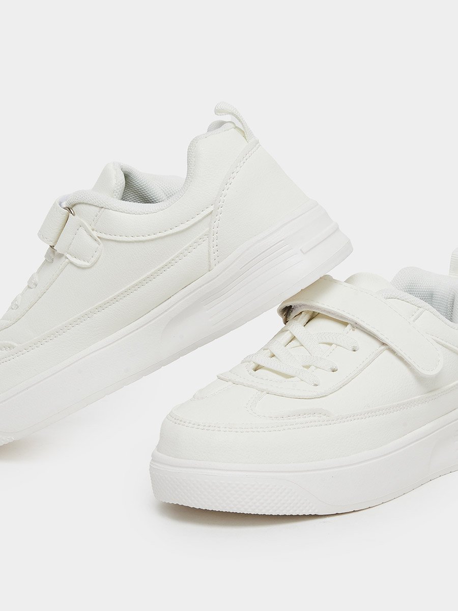 Unisex White Textured Sneakers with Hook and Lace