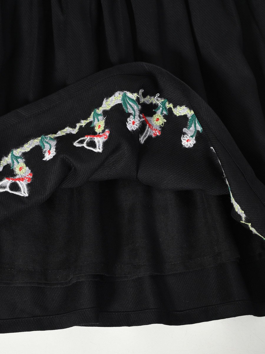 Floral Embroidered Buttoned Knee-Length Dress