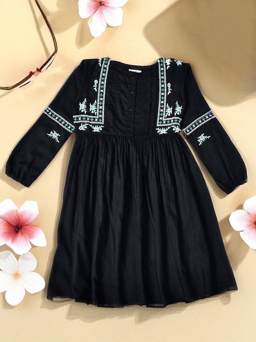 Embroidered Balloon Sleeves Knee-Length Dress