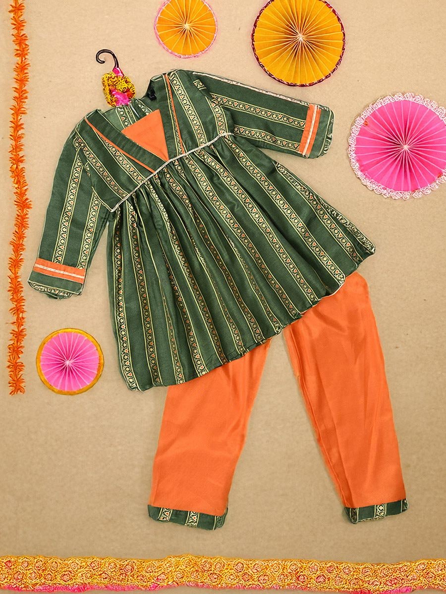 Girls Ethic Motifs Print Kurta and Pants Set