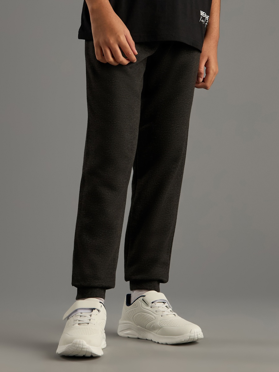 Printed Anti-Pilling Joggers with Drawstring Closure and Pockets
