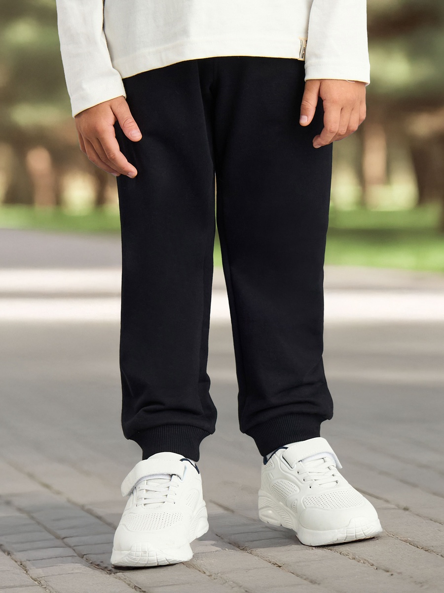 Printed Fade Resistant Jog Pants with Pockets and Drawstring Closure