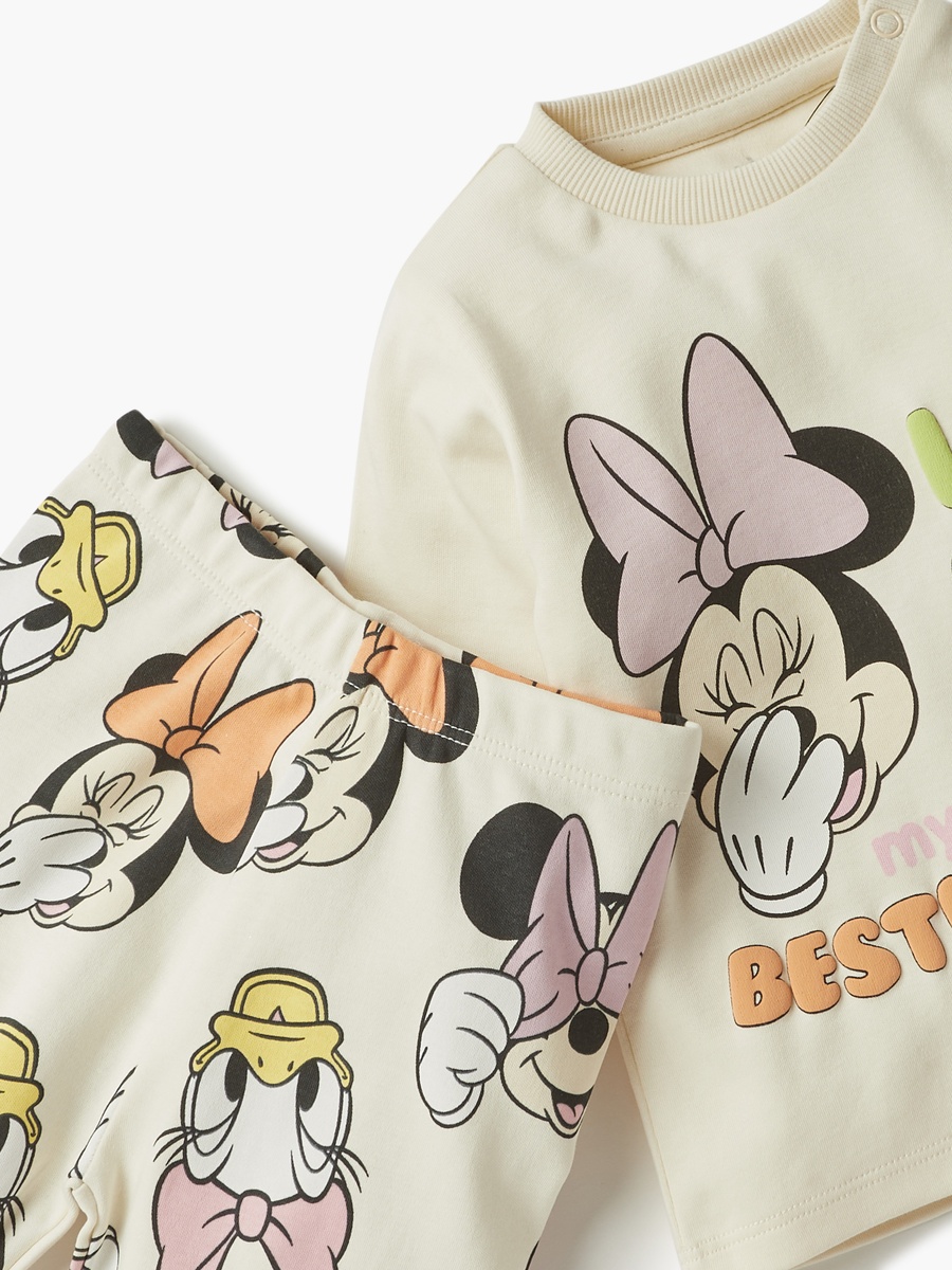 Minnie Mouse and Daisy Duck Print T-Shirt and Pyjama Set