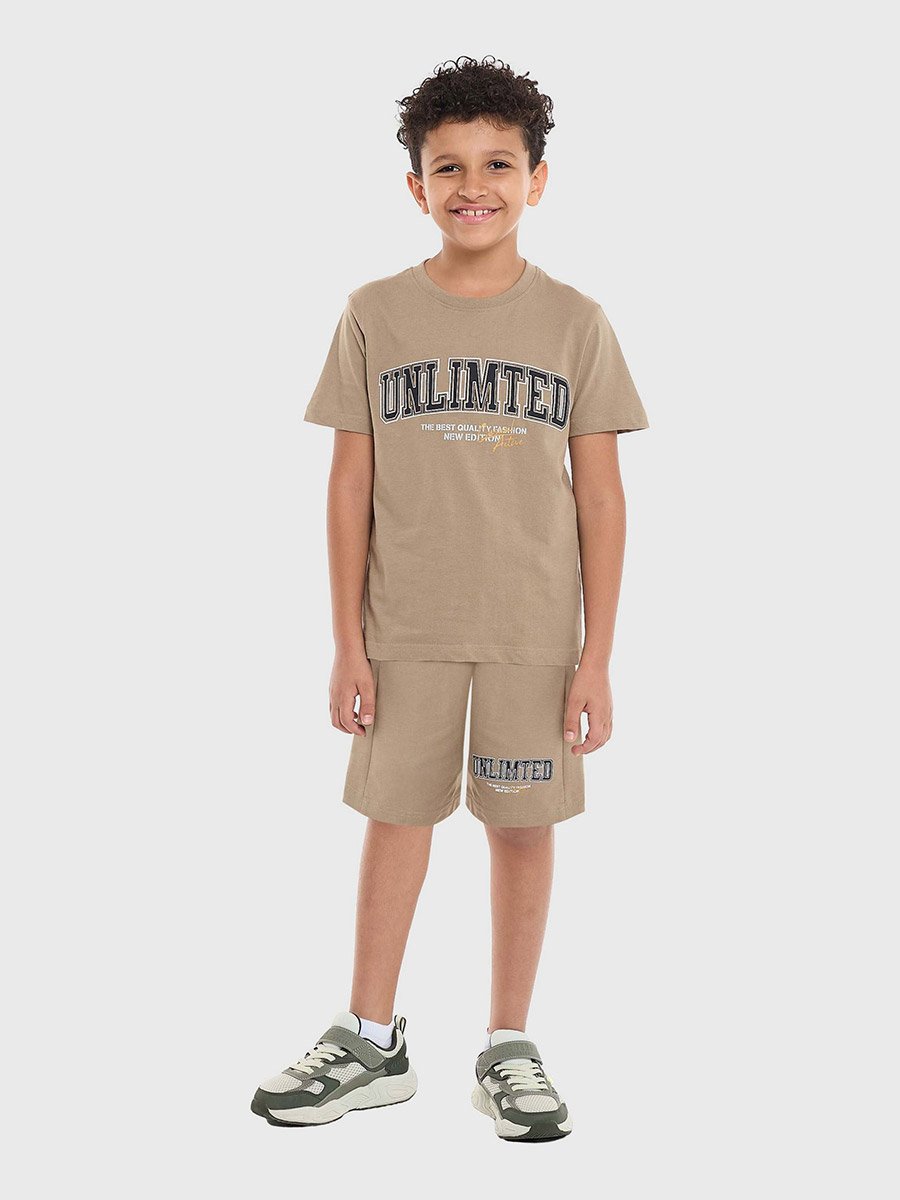Boys Graphic Print T-Shirt and Shorts Set