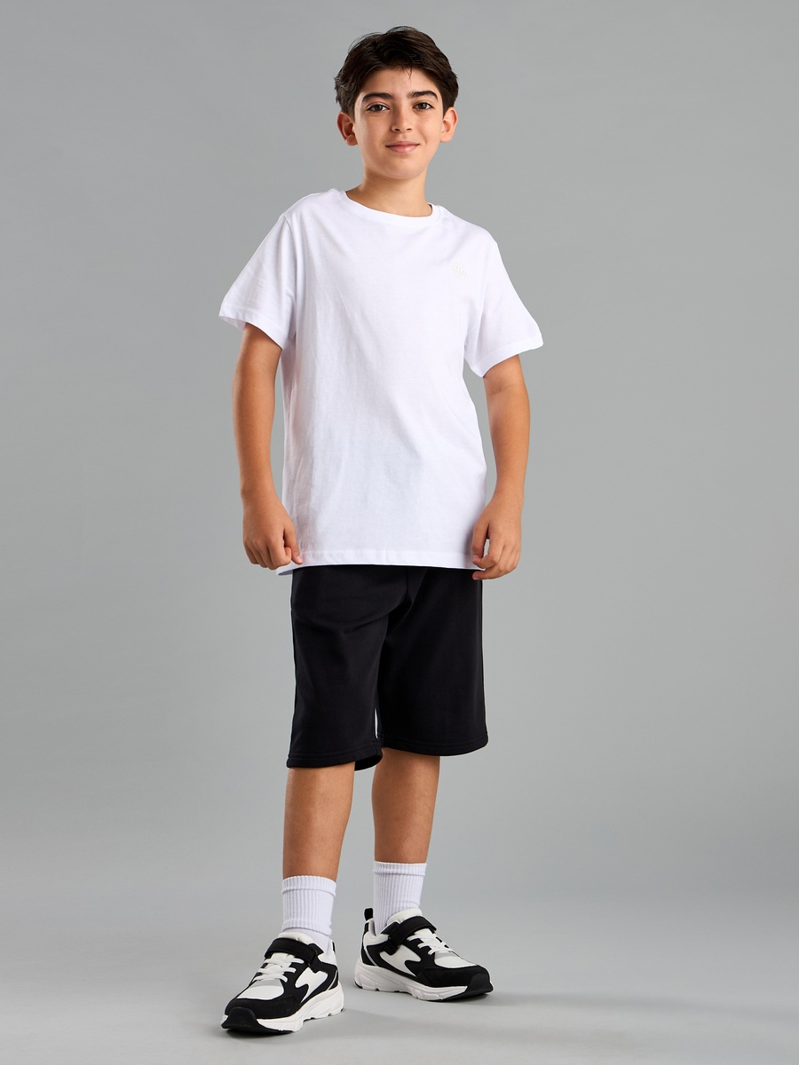 Plain Mid-Rise Shorts with Pockets