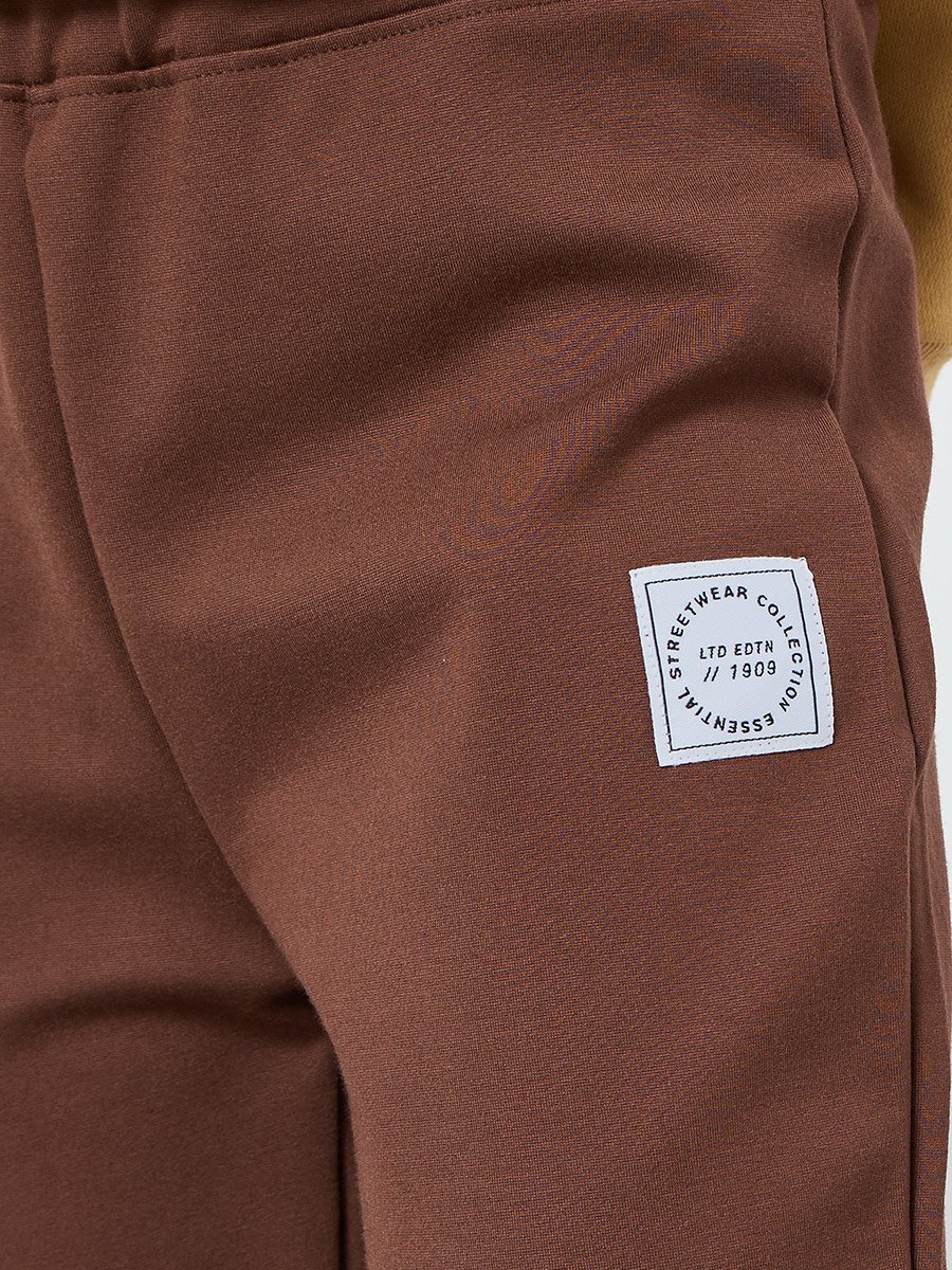 Teens Badge Detail Elastic Waist Leggings