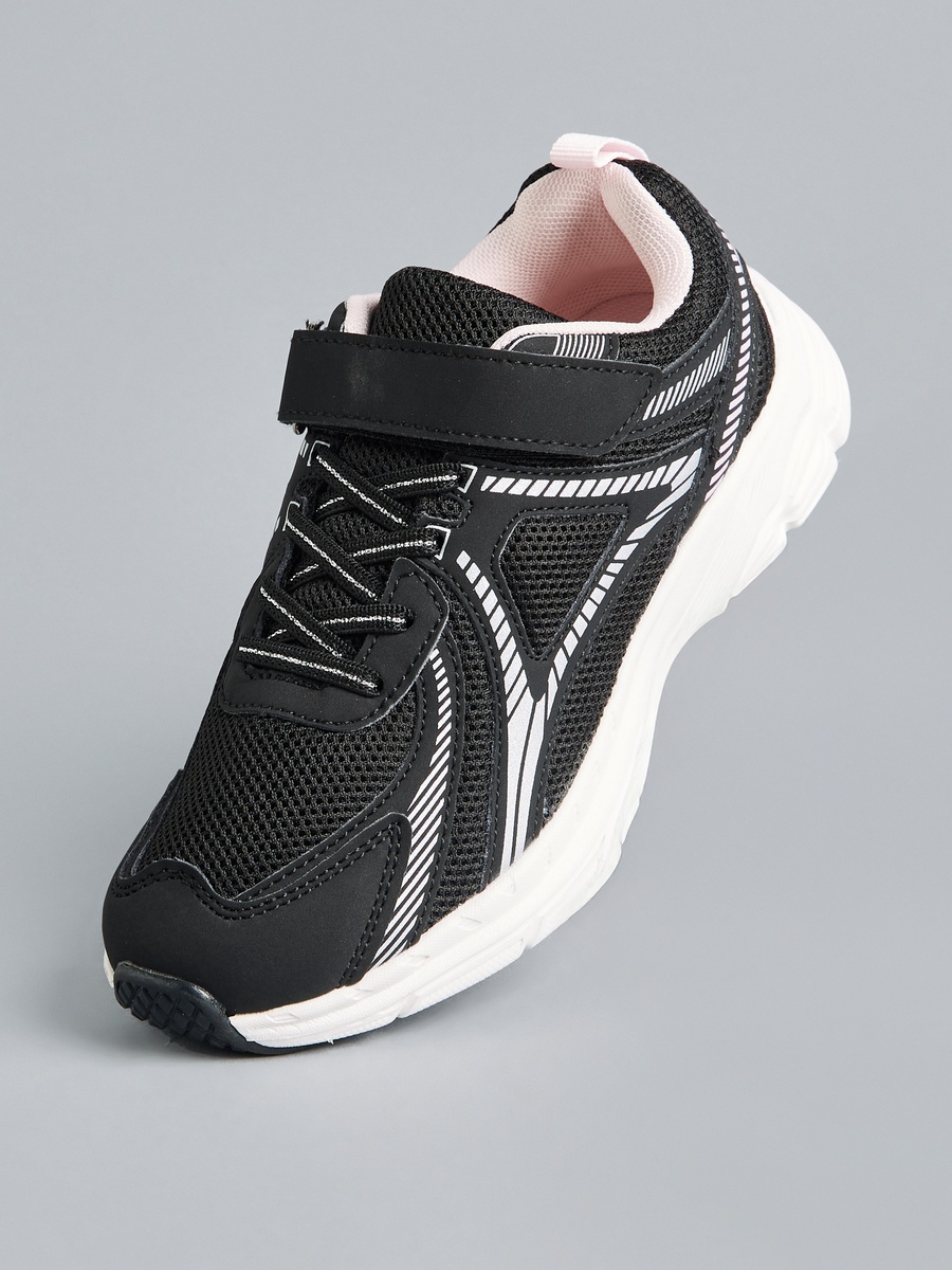 Panelled Sports Shoes with Hook and Loop Closure