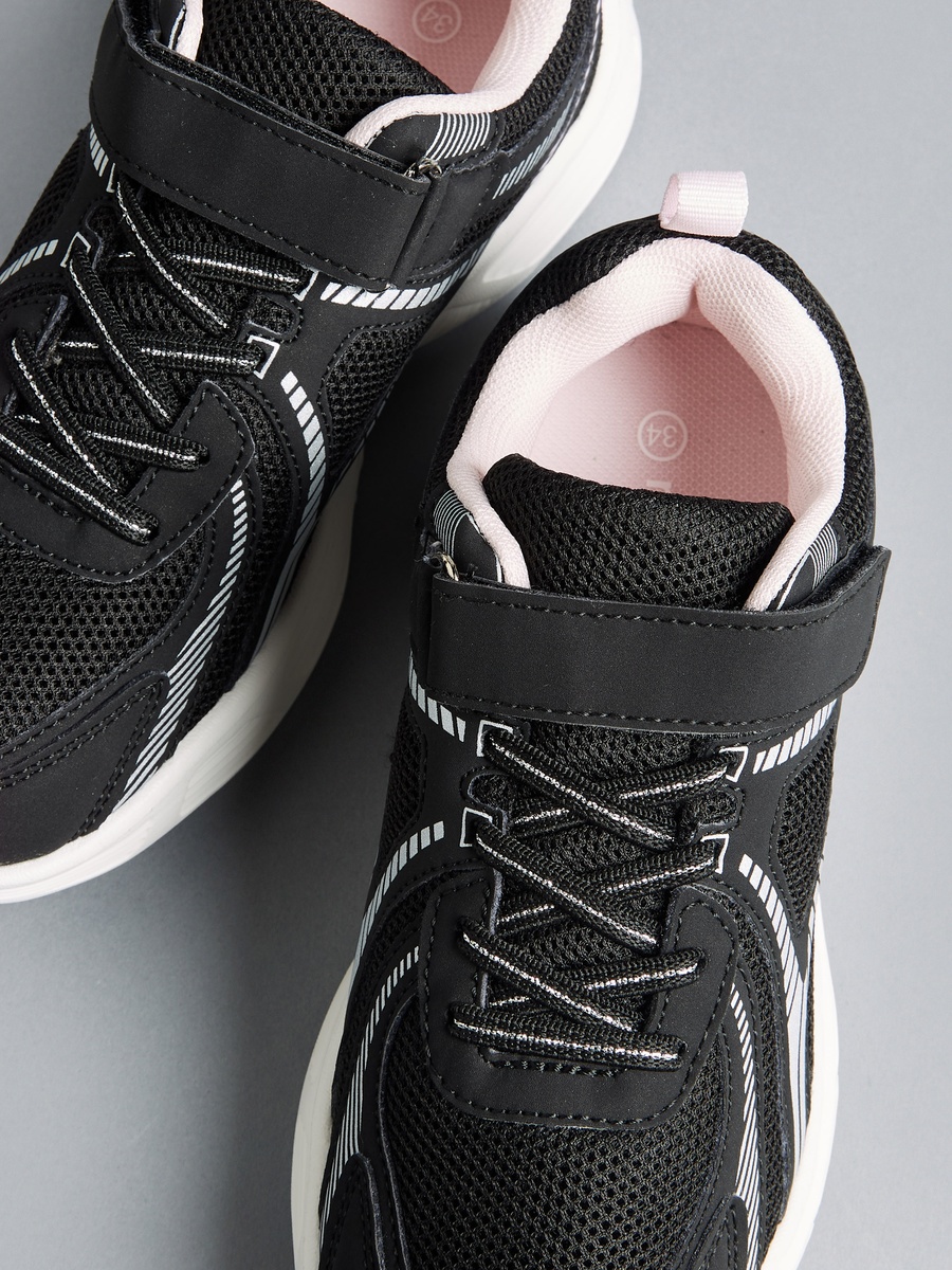 Panelled Sports Shoes with Hook and Loop Closure