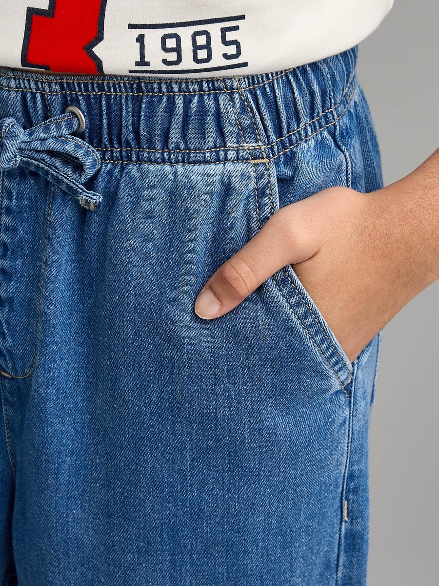 Pull-On Jeans with Pockets
