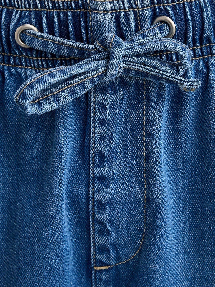 Pull-On Jeans with Pockets