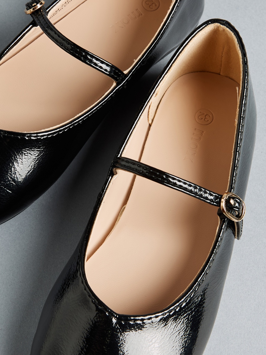 Textured Ballerina Shoes with Buckle Closure