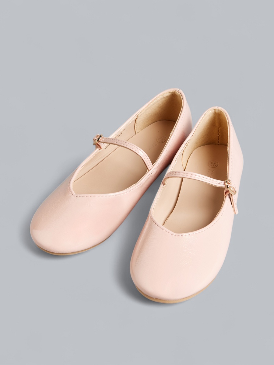 Textured Ballerina Shoes with Buckle Closure