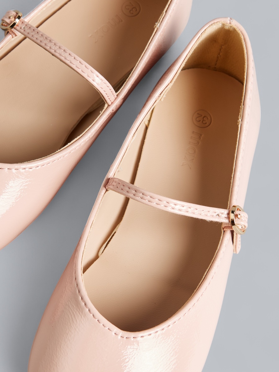 Textured Ballerina Shoes with Buckle Closure