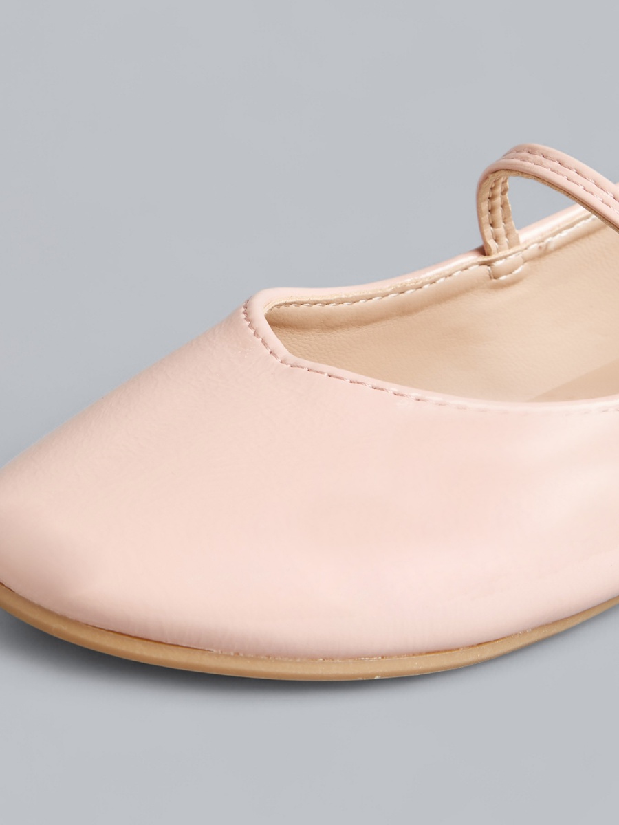 Textured Ballerina Shoes with Buckle Closure