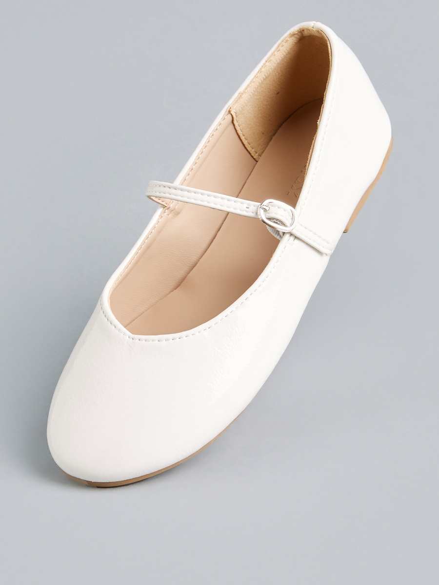 Textured Ballerina Shoes with Buckle Closure