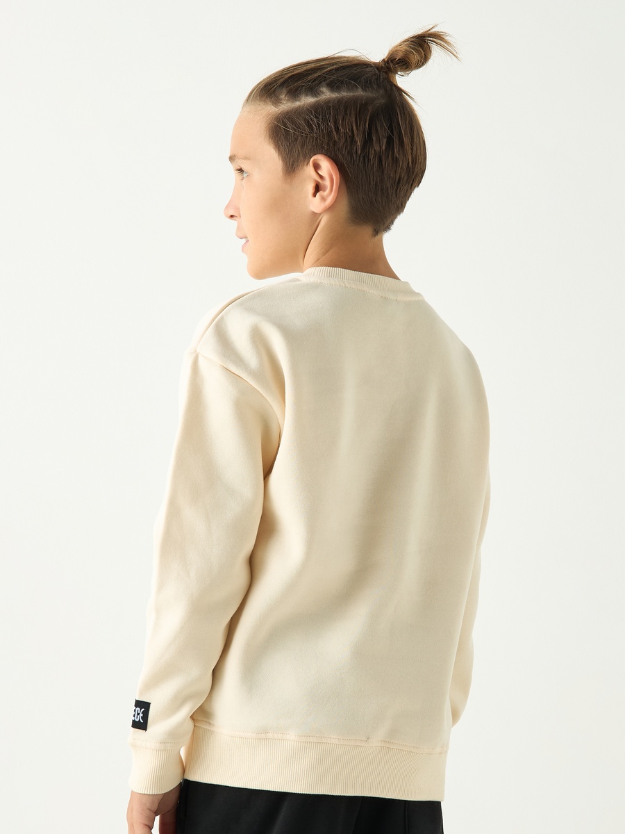 One Piece Print Long Sleeves Sweatshirt with Crew Neck