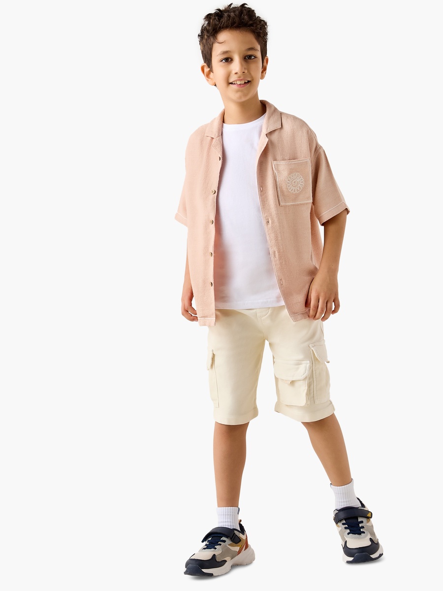 Textured Shirt with Short Sleeves and Chest Pocket