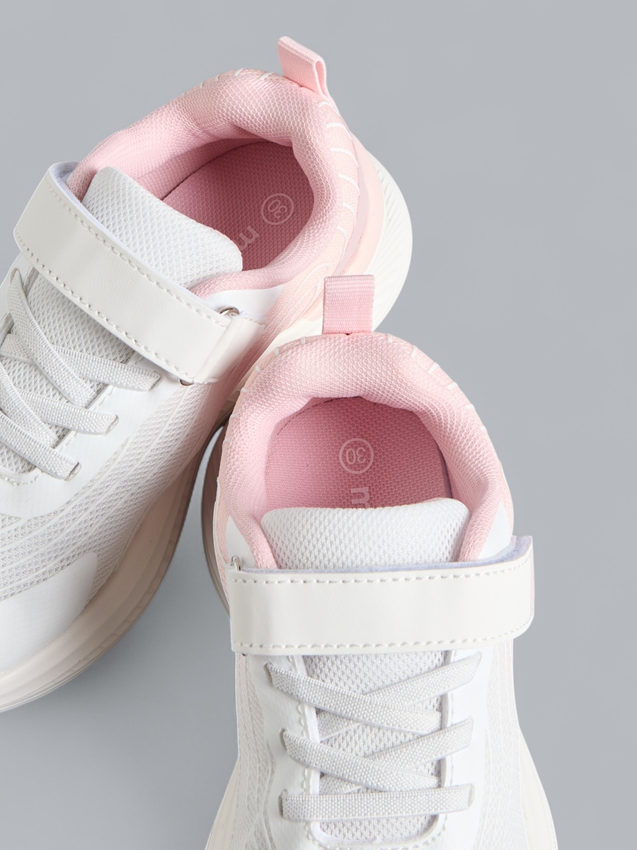 Panelled Sports Shoes with Hook and Loop Closure