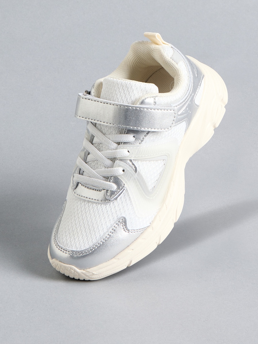 Panelled Sports Shoes with Hook and Loop Closure